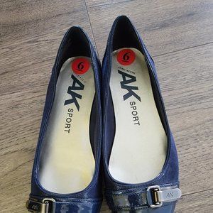 Anne Klein flats size 6